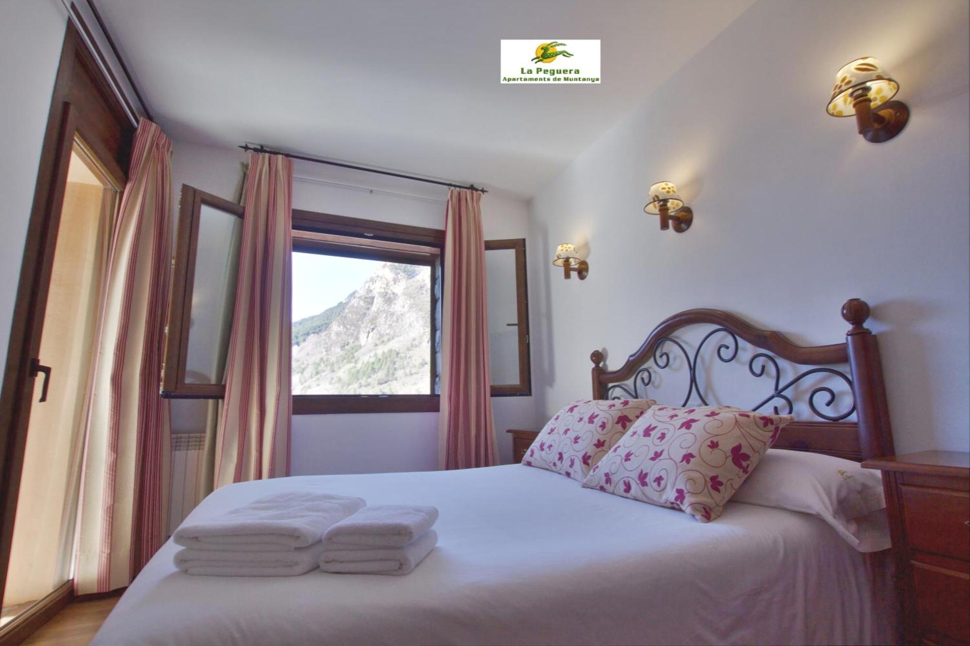 Apartaments La Peguera Bohí Buitenkant foto