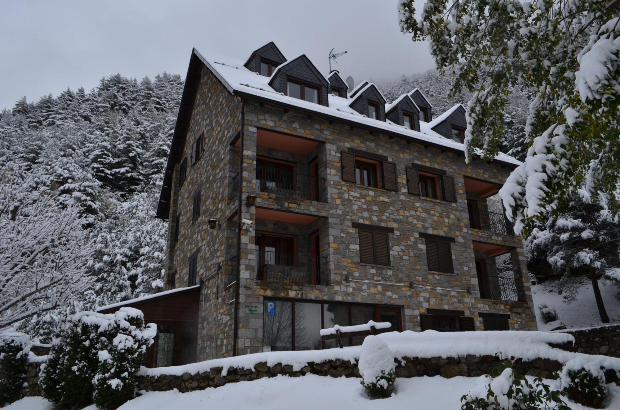 Apartaments La Peguera Bohí Buitenkant foto
