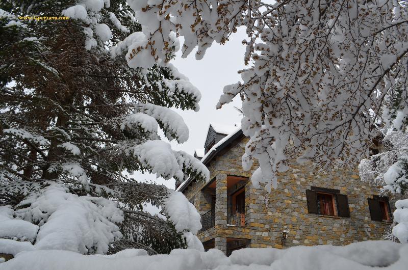 Apartaments La Peguera Bohí Buitenkant foto