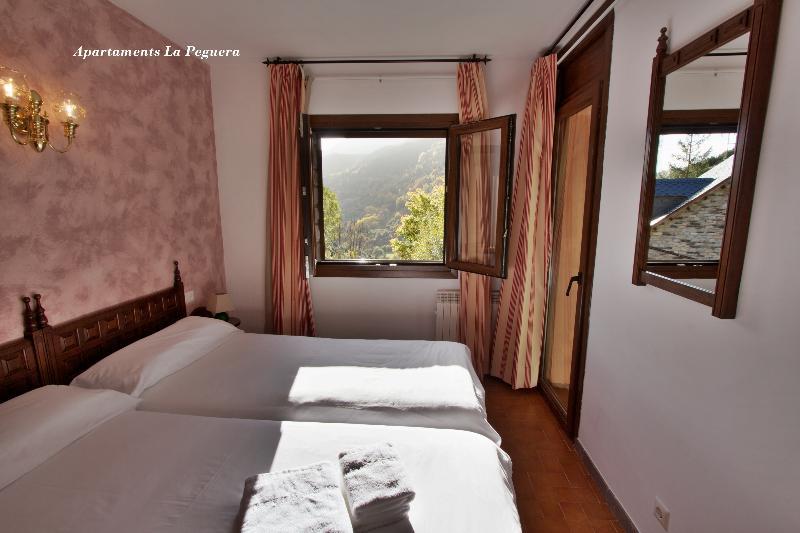 Apartaments La Peguera Bohí Buitenkant foto